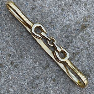 Vintage Accessocraft NYC Goldtone Brass Stretch Belt ‘70’s ‘80’s